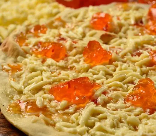 Queijo Coalho com Geleia de Pimenta